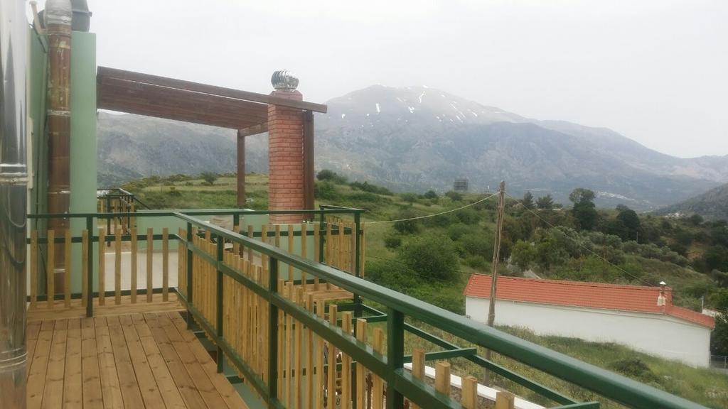Elia Méronas Dış mekan fotoğraf